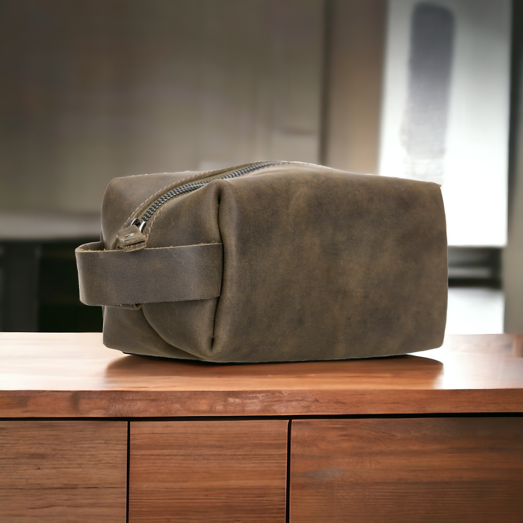 Eve Dopp Kit, Hakiki Deri, El Yapımı, Kişisel Bakım Çantası, XL Ölçü, AA18 Olive Yeşil