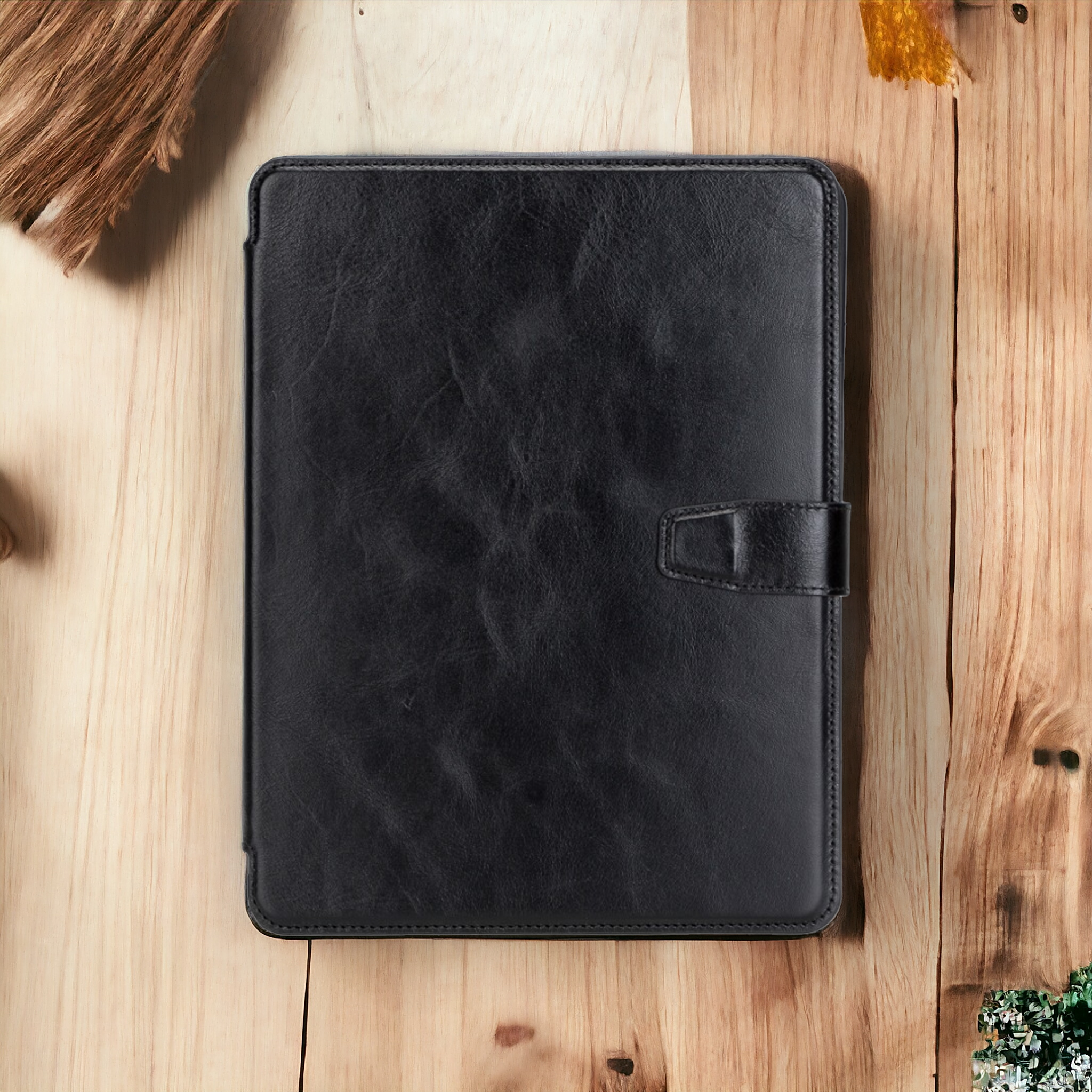 Apple iPad Pro 2.nesil uyumlu, 11 inç Hakiki Deri, El Yapımı Kılıf, Rustik Siyah