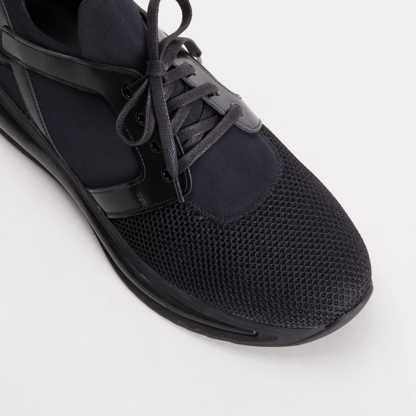 Trust Shoes D2535 Erkek Sneaker Spor Ayakkabı Siyah – Hakiki Deri, Hafif ve Esnek Günlük Yürüyüş Ayakkabısı