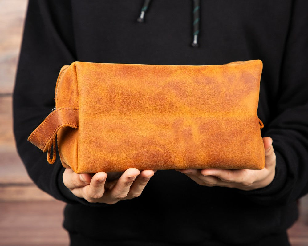 Seyahat Paketi 2 -Bakım çantası, gözlük kılıfı, bagaj etiketi