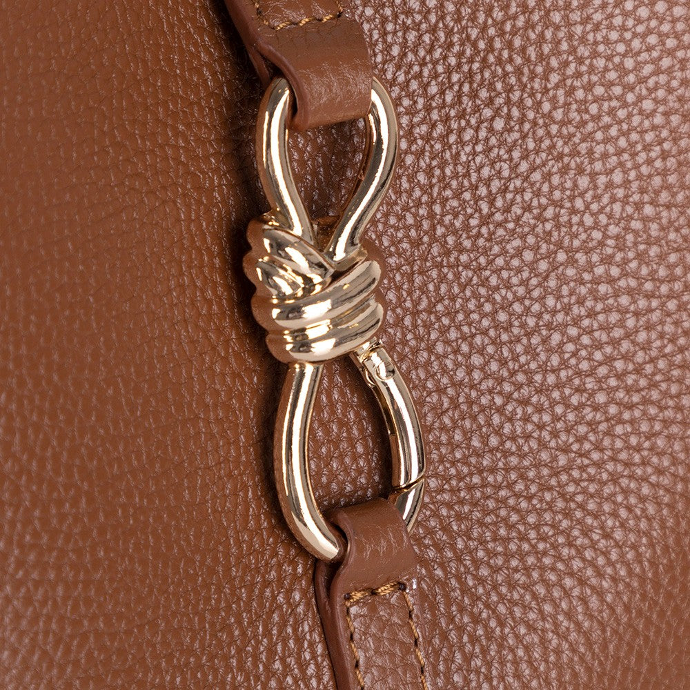 Her Kombine Uyum Sağlayan Klasik Hakiki Deri Kadın Omuz Çantası – Azura - Tan Rengi