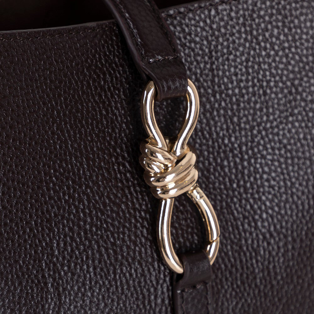 Her Kombine Uyum Sağlayan Klasik Hakiki Deri Kadın Omuz Çantası – Azura - Acı Kahve