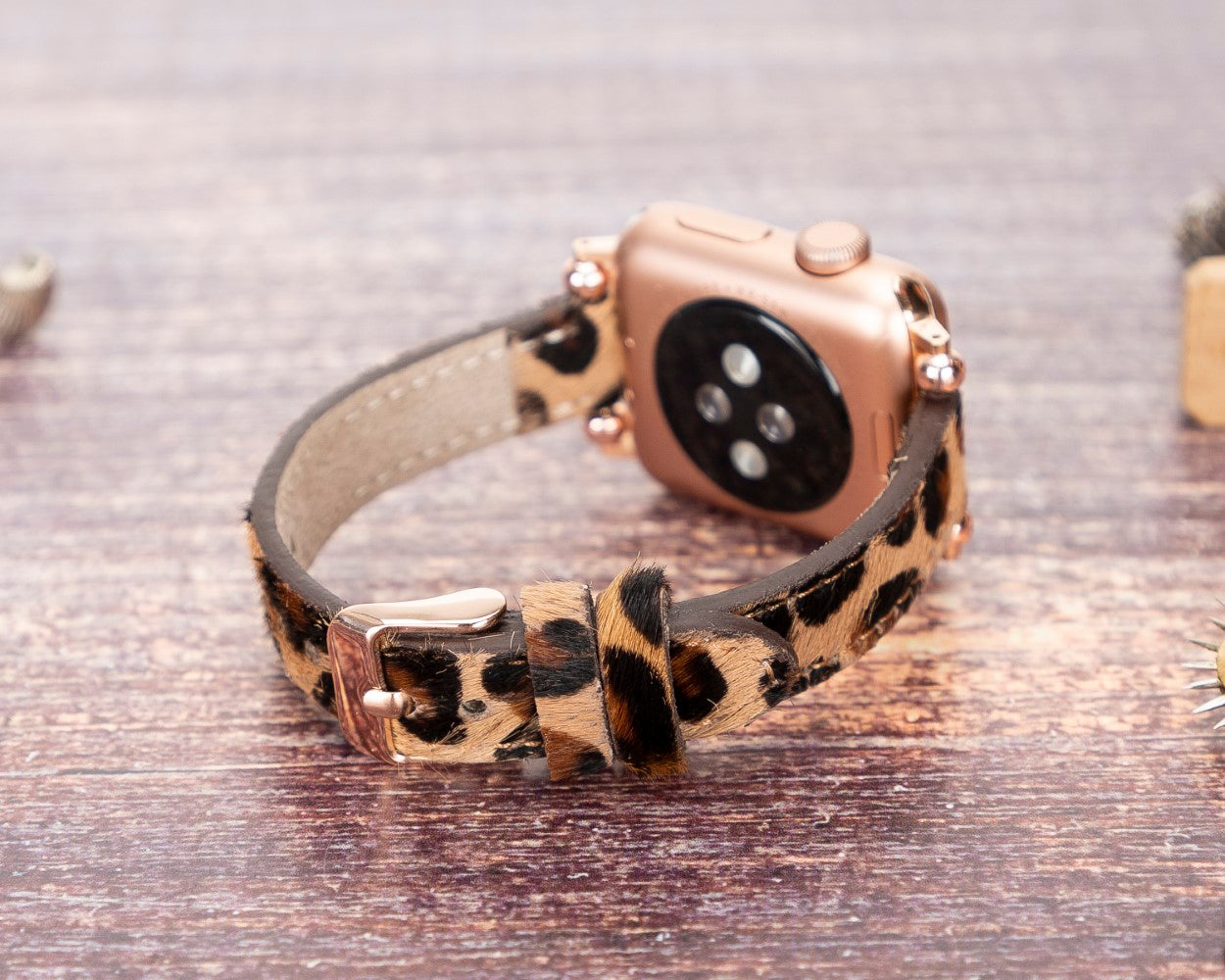 Apple Watch Uyumlu Deri Kordon Ferro LEO1N