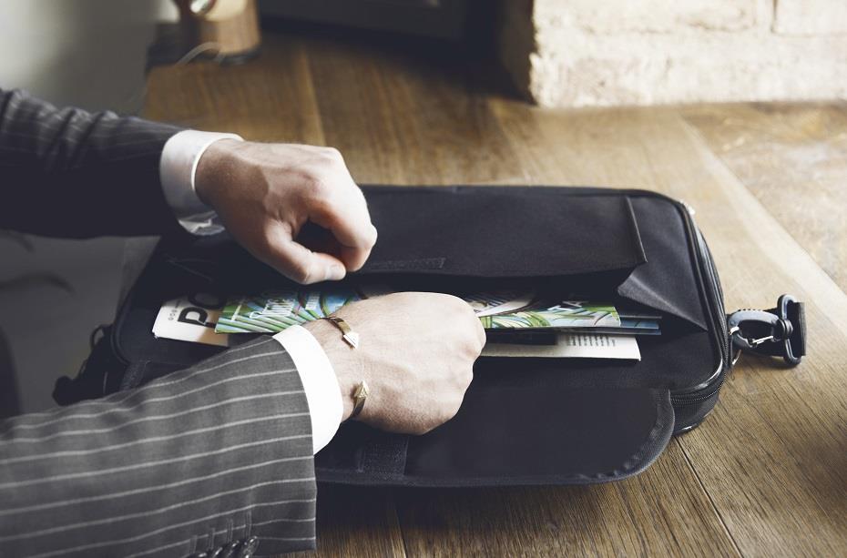 Plm NC9606 15 inç Laptop Çantası